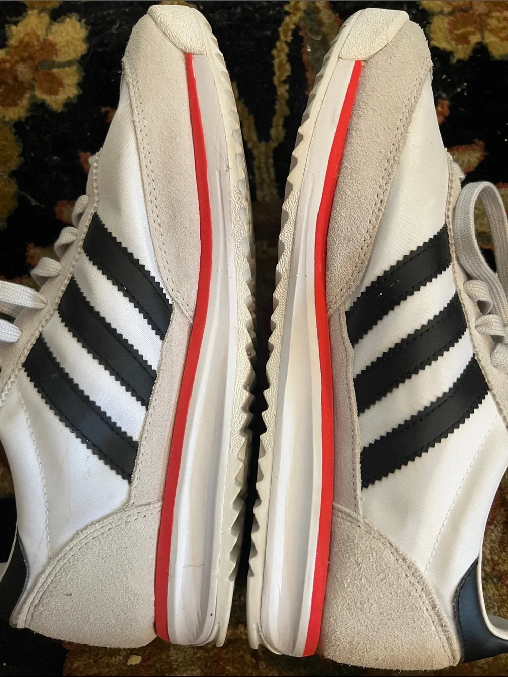 adidas classic sneakers